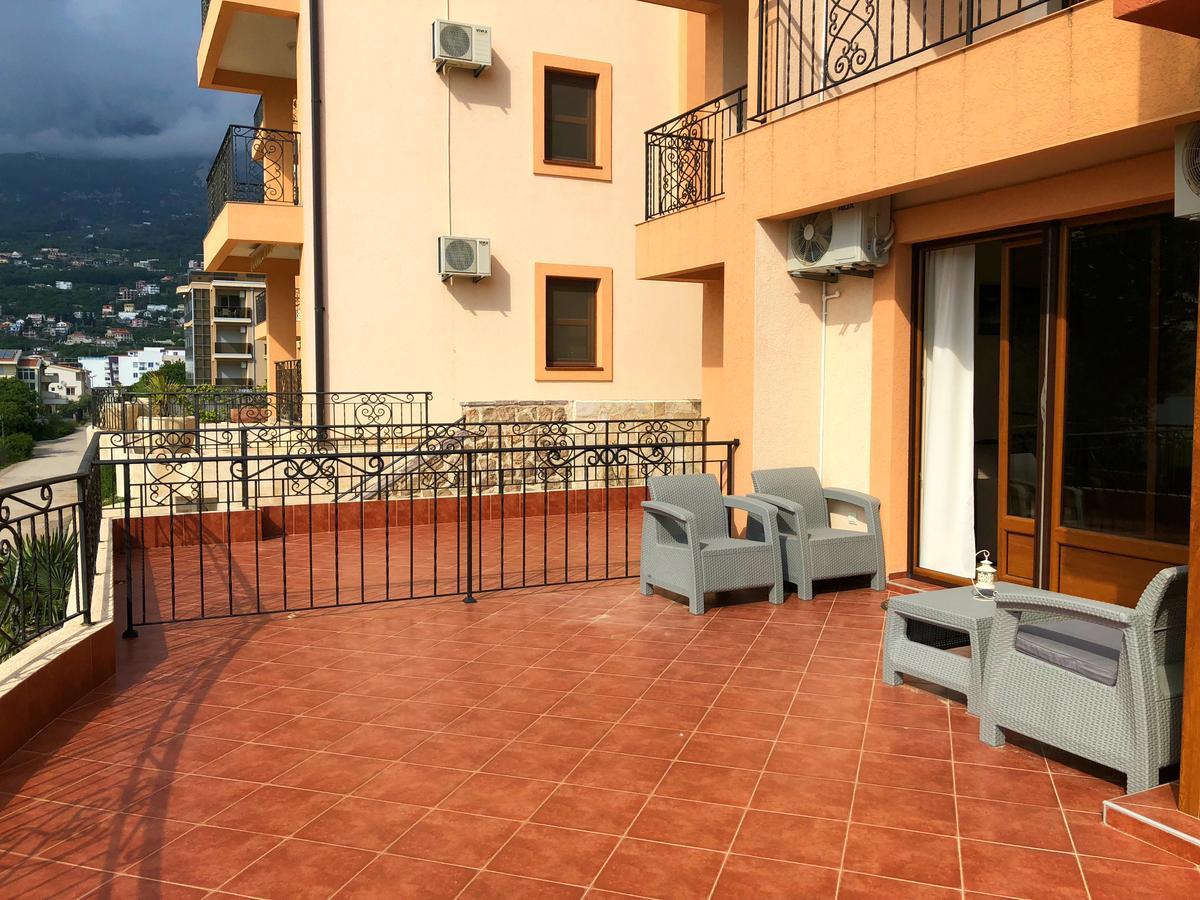Sun&Sea Apartment Dobra Voda Eksteriør billede